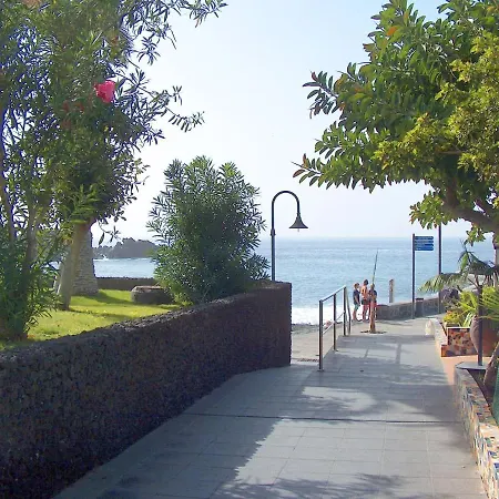 Nena Luxury By Helloapartments Апартаменты *