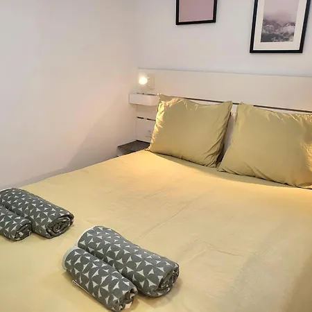 Апартаменты Nena Luxury By Helloapartments
