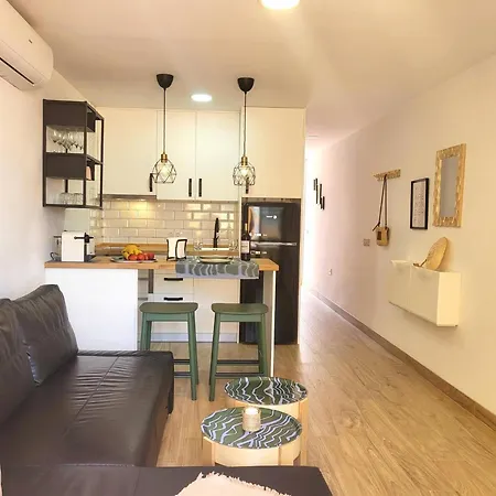 Nena Luxury By Helloapartments プエルト・デ・サンティアゴ